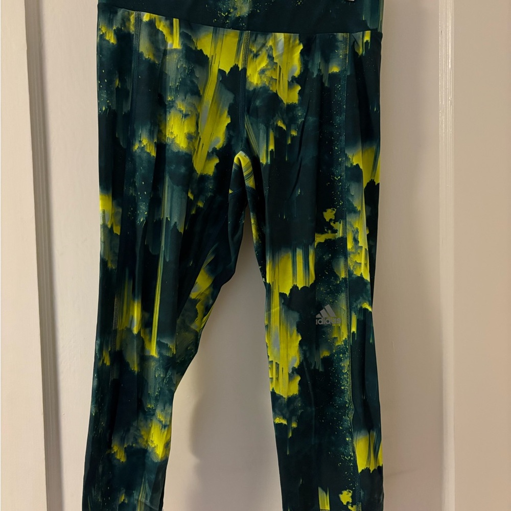 Adidas cropped leggings NWT size S